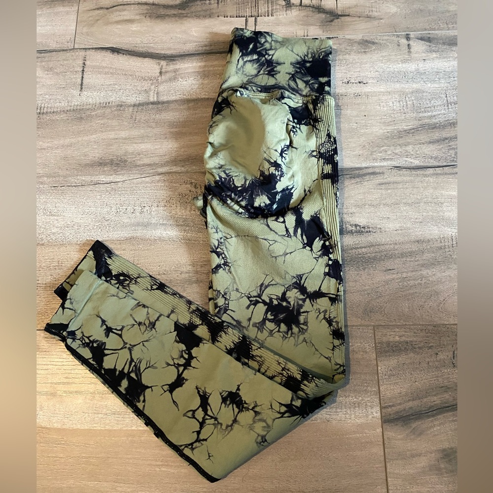 SOLD New Seamless legging xs